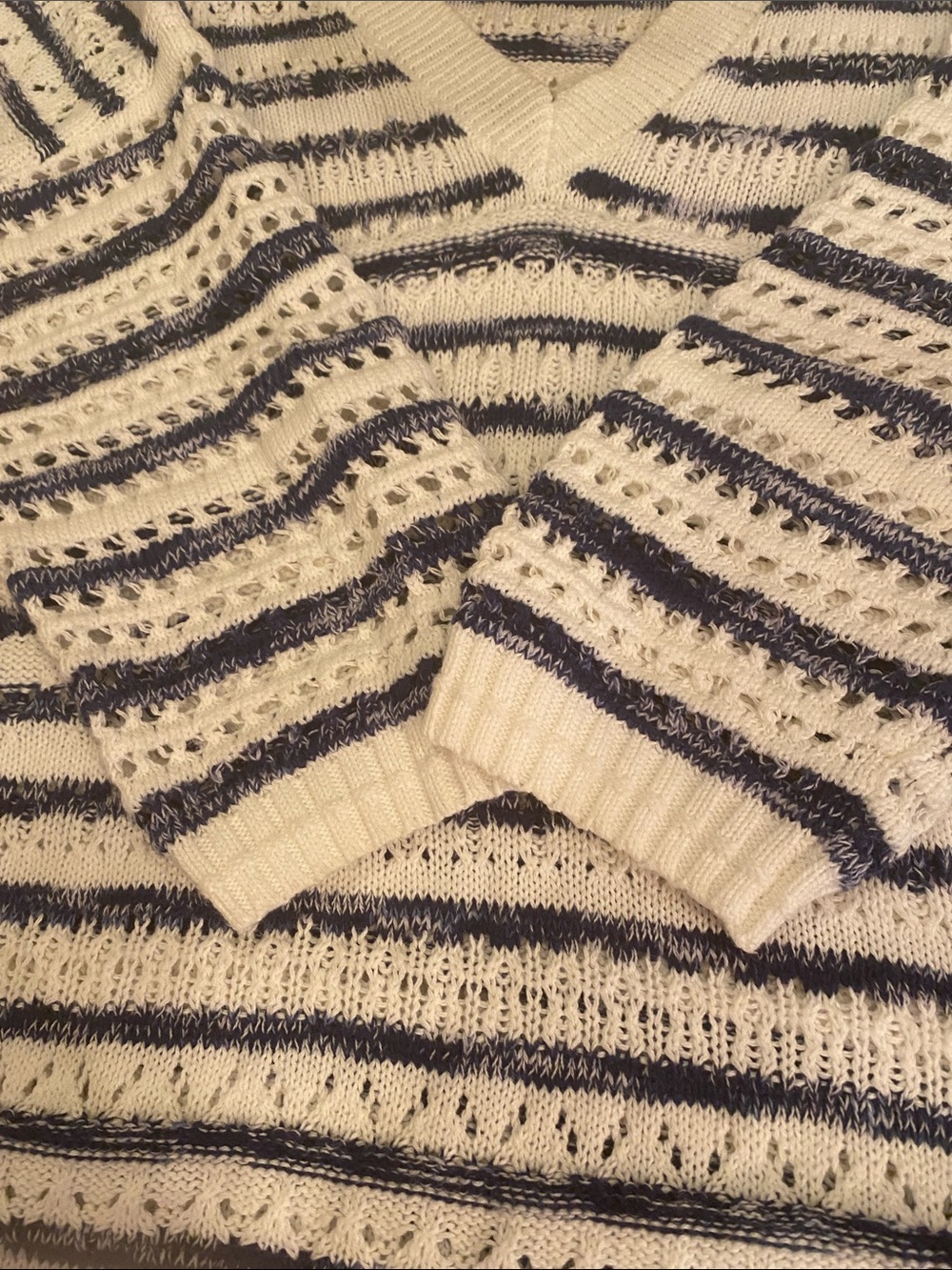 Chic CAbi  Peace pullover sweater - Picture 9 of 13
